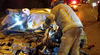 İnegöl'de Kamyonun Altına Giren Otomobilin Sürücüsü Ağır Yaralandı