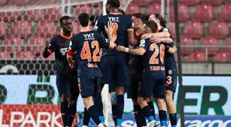 RAMS Başakşehir, Atakaş Hatayspor'u 4 golle geçti