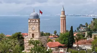 Antalya Saat Kulesi'nde Zaman Durdu