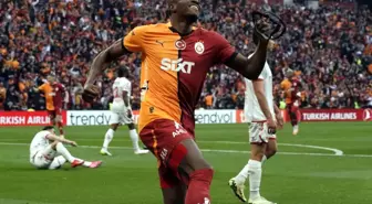 Victor Osimhen Kariyer Rekoru Kırarak 33. Golüne Ulaştı
