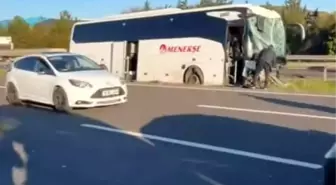 Ankara'da Öğrenci Taşıyan Otobüs Bariyerlere Çarptı: 4 Yaralı