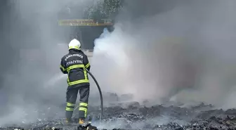 Şanlıurfa'da Atık Yangını Kontrol Altına Alındı