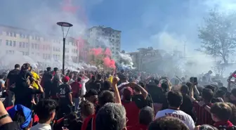 Eskişehirspor 3. Lig'e Yükseldi, Taraftarlar Coşkuyla Kutladı