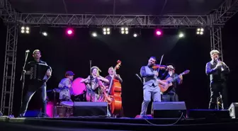 Barcelona Gipsy Balkan Orchestra, Hatay'da Hıdırellez Şenlikleri'nde Sahne Aldı