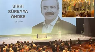 Sırrı Süreyya Önder'e veda! Cenazesi salona böyle getirildi