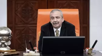 Sırrı Süreyya Önder kimdir? Sırrı Süreyya Önder kaç yaşında, nereli?