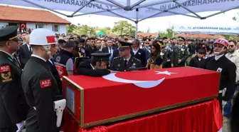 Afyonkarahisar kahramanını uğurladı