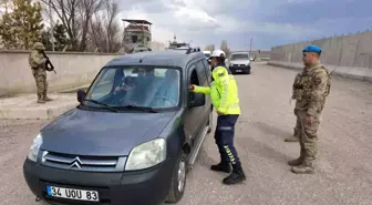 Ağrı'da Trafik Denetimlerinde 19 Sürücüye Cezai İşlem