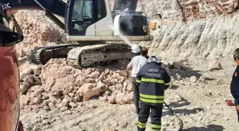 Hatay'da İş Makinesinde Yangın Kontrol Altına Alındı