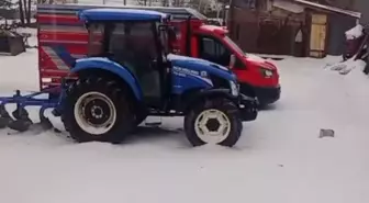 Ardahan'da Dolu Yağışı Yüksek Rakımlı Köyleri Beyaza Bürüdü