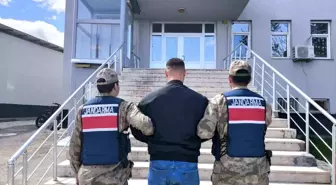 Bingöl'de Dolandırıcılık ve Göçmen Kaçakçılığı Suçundan Aranan Şahıs Yakalandı