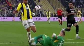 En-Nesyri'nin penaltı beklediği pozisyonda ünlü yorumcular tereddütsüz görüş belirtti