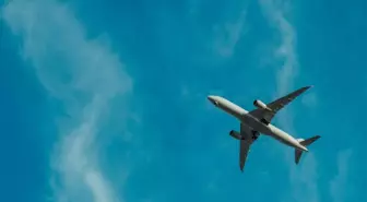 İran'da Yolcu Uçağı Teknik Arıza Nedeniyle Zorunlu İniş Yaptı