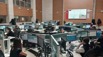 Kayseri'de 112 Acil Çağrı Merkezi'ne Gelen Çağrıların Yüzde 40'ı Gereksiz