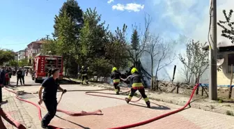 Bolu'da Yabancı Uyruklu Vatandaşların Evi Yangında Küle Döndü
