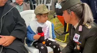 Şehidin 4 yaşındaki kızıyla kadın komutan arasındaki diyalog izleyenleri kahretti