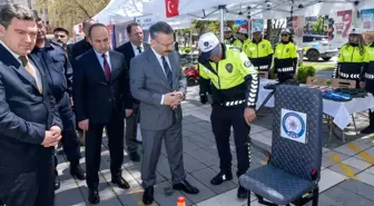 Vali Aksoy, Trafik Haftası Kapsamında Stantları Ziyaret Etti