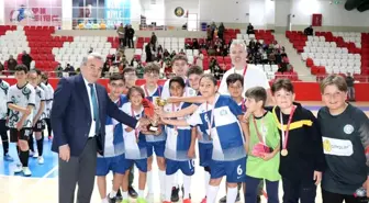 Bozüyük'te Futsal Şampiyonu Mehmet Akif Ersoy Ortaokulu