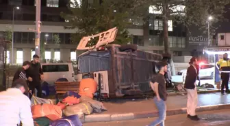 Fatih'te Minibüs Devrildi, Sürücü Yaralanmadı