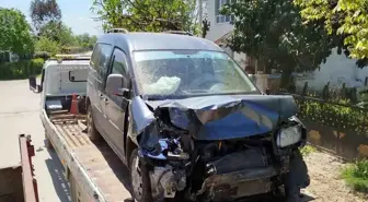 Samsun'da Jandarma Aracına Çarpan Hafif Ticari Araçta Sürücü Hayatını Kaybetti