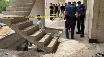 Antalya'da İnşaat İşçisi Merdiven Boşluğundan Düşerek Hayatını Kaybetti