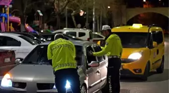 Isparta'da Trafik Denetimi: 15 Sürücüye Ceza