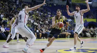 Fenerbahçe Beko, Karşıyaka'yı Mağlup Ederek Liderliği Garantiledi