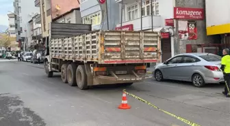 Karabük'te Kamyon Çarpması Sonucu Bir Kadın Hayatını Kaybetti