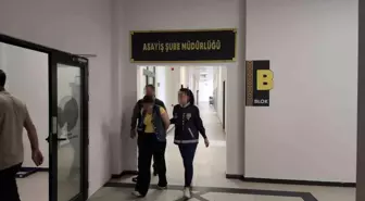Kocaeli'de Hırsızlık Operasyonu: 730 Bin TL Değerinde Ziynet Eşyası Çalan 2 Şüpheli Yakalandı