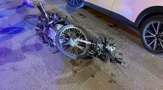 Hatay'da Motosiklet ve Otomobil Çarpıştı: 2 Yaralı