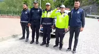 Down Sendromlu Barış Subaşı'nın Trafik Polisi Olma Hayali Gerçekleşti