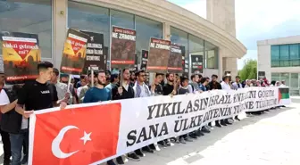 Elazığ'da üniversite öğrencileri Gazze için yürüdü