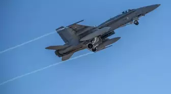 FİNLANDİYA'DA F/A-18 HORNET TİPİ SAVAŞ UÇAĞI DÜŞTÜ