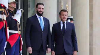 Macron, Suriye Cumhurbaşkanı Şara ile Elysee Sarayı'nda Görüştü