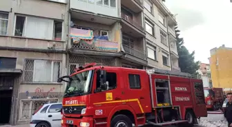 Konya'da Boşaltılan Apartmanda Yangın Paniği