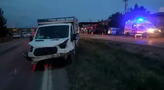 Kurtalan'da Kamyon ile Kamyonetin Çarpıştığı Kazada 6 Yaralı