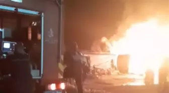 Silivri'de Barakalarda Çıkan Yangın 15 Barakayı Sıcak Kül Haline Getirdi