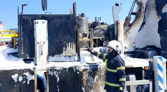 Kahramanmaraş'ta Kamyon Yangını Kontrol Altına Alındı