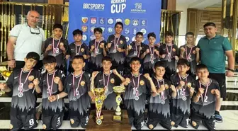 Yıldızkent Spor Kulübü, Antalya'dan Çifte Kupa ile Döndü
