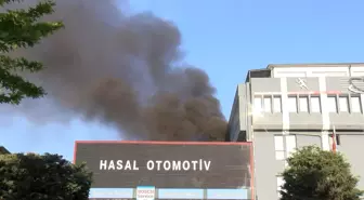 Bağcılar'da Sporcu Forması Üreten Fabrikada Yangın Çıktı
