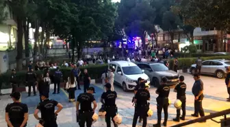 İzmir'de Cumhurbaşkanı'na hakaret içerikli duvar yazısı yazan 4 şüpheli tutuklandı