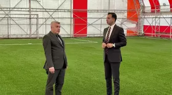 Kaymakam Emrah Aslan Halı Sahanın Yenileme Çalışmalarını İnceledi
