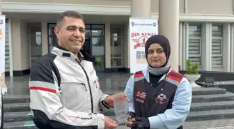 Düzce'de Kural İhlali Olmayan Motosiklet Sürücülerine Teşekkür Plaketi