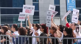 Kadıköy'de Bıçaklı Saldırı: İtalyan Şefin Oğlu İçin Adalet Arayışı