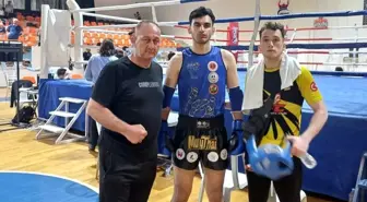 Düzce Üniversitesi Öğrencisi Eyüp Atmaca Muay Thai Türkiye 3.sü Oldu