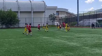 Prof. Dr. Vahit Özmen Ortaokulu, Futbol Yarı Final Şampiyonasında Birinci Oldu