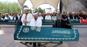 Yazar Süha Oğuzertem Yangın Sonucu Hayatını Kaybetti