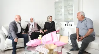 109 yaşındaki 'Şemsi teyzeye' Anneler Günü ziyareti