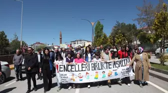 Ahlat'ta Engelliler Haftası Farkındalık Yürüyüşü Düzenlendi