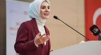 Aile ve Sosyal Hizmetler Bakanı Göktaş, Ebeveynlik Zirvesi'nde konuştu Açıklaması